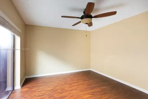 6924 SW 114th Place Miami FL 33173