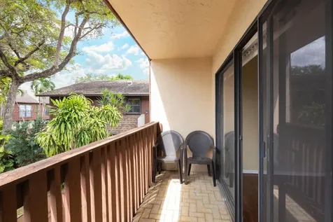 6924 SW 114th Place Miami FL 33173