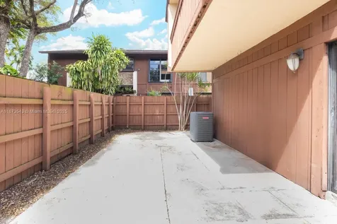 6924 SW 114th Place Miami FL 33173