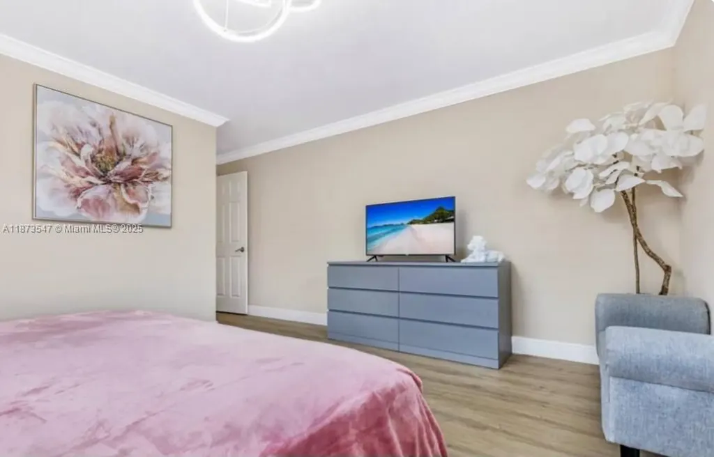 5740 NE 19th Avenue Fort Lauderdale FL 33308