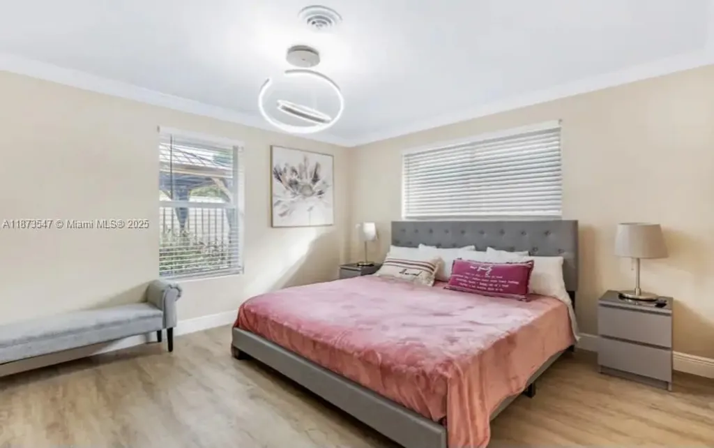 5740 NE 19th Avenue Fort Lauderdale FL 33308