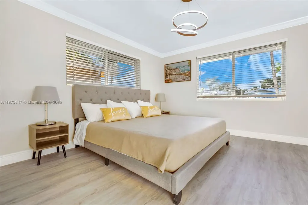 5740 NE 19th Avenue Fort Lauderdale FL 33308