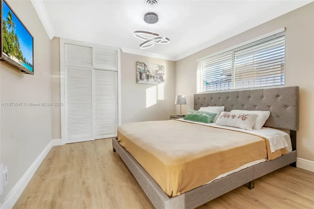 5740 NE 19th Avenue Fort Lauderdale FL 33308