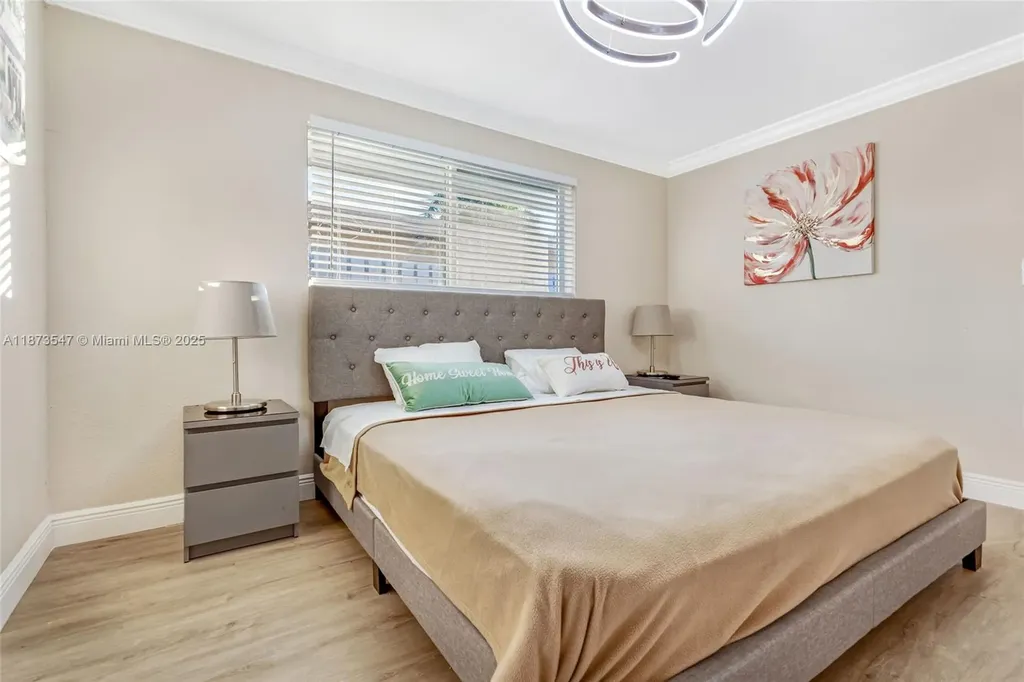 5740 NE 19th Avenue Fort Lauderdale FL 33308