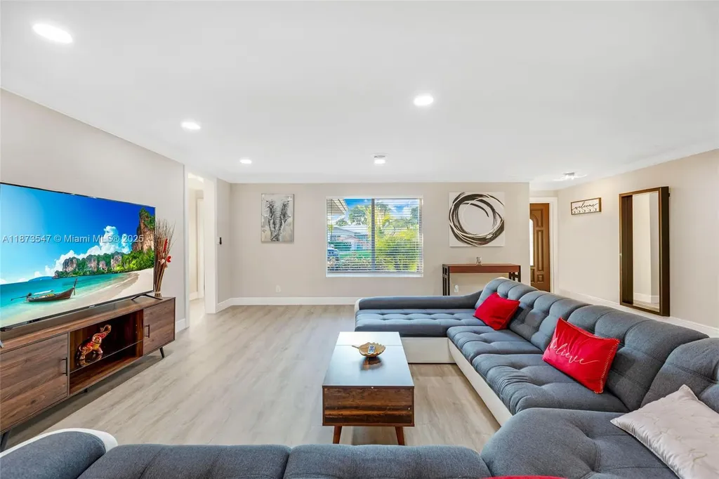 5740 NE 19th Avenue Fort Lauderdale FL 33308