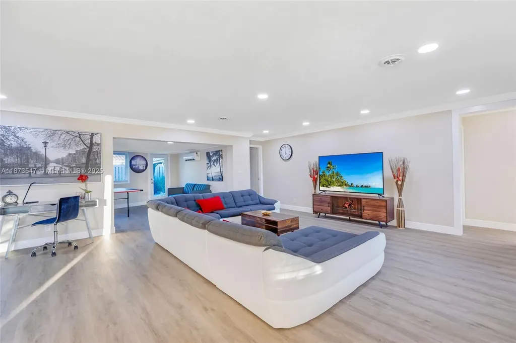 5740 NE 19th Avenue Fort Lauderdale FL 33308