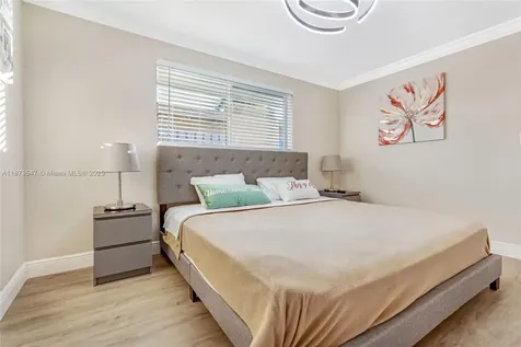 5740 NE 19th Avenue Fort Lauderdale FL 33308