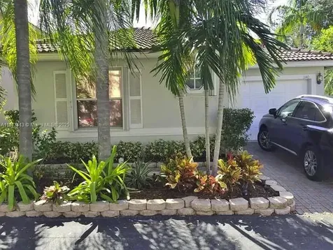 1140 Lidflower Street Hollywood FL 33019
