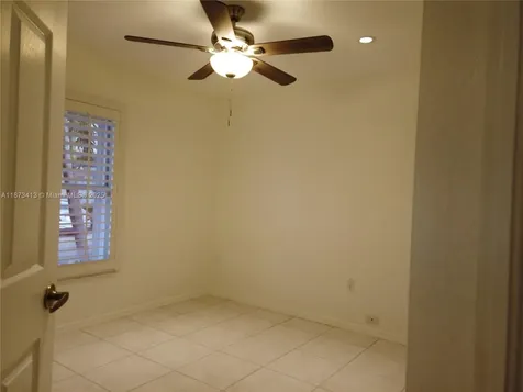 1140 Lidflower Street Hollywood FL 33019