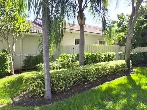 1140 Lidflower Street Hollywood FL 33019
