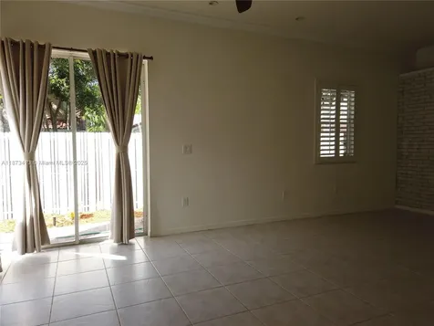 1140 Lidflower Street Hollywood FL 33019
