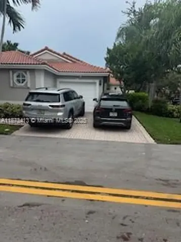 1140 Lidflower Street Hollywood FL 33019