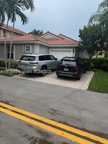 1140 Lidflower Street Hollywood FL 33019