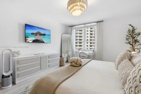 701 Brickell Key Boulevard Miami FL 33131