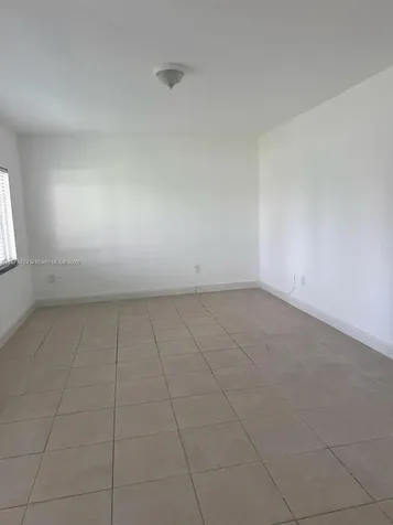7207 Bay Drive Miami Beach FL 33141