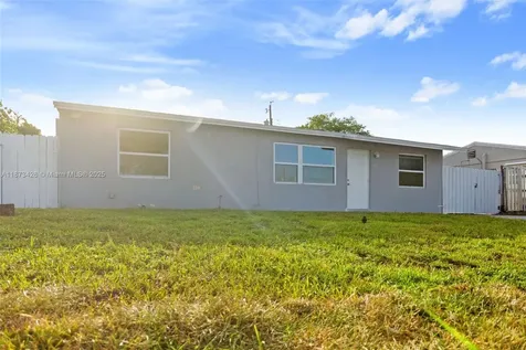 1481 SW 49th Avenue Fort Lauderdale FL 33317