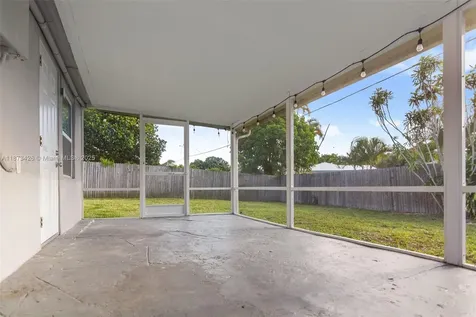 1481 SW 49th Avenue Fort Lauderdale FL 33317