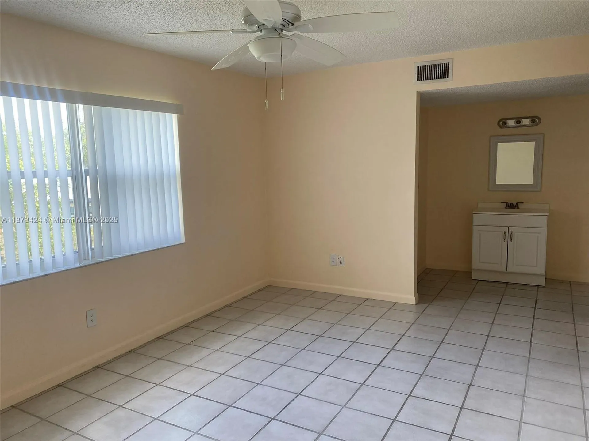 10772 La Placida Drive Coral Springs FL 33065