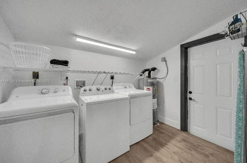 521 W Evanston Circle Fort Lauderdale FL 33312