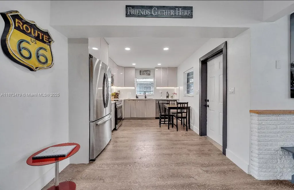 521 W Evanston Circle Fort Lauderdale FL 33312