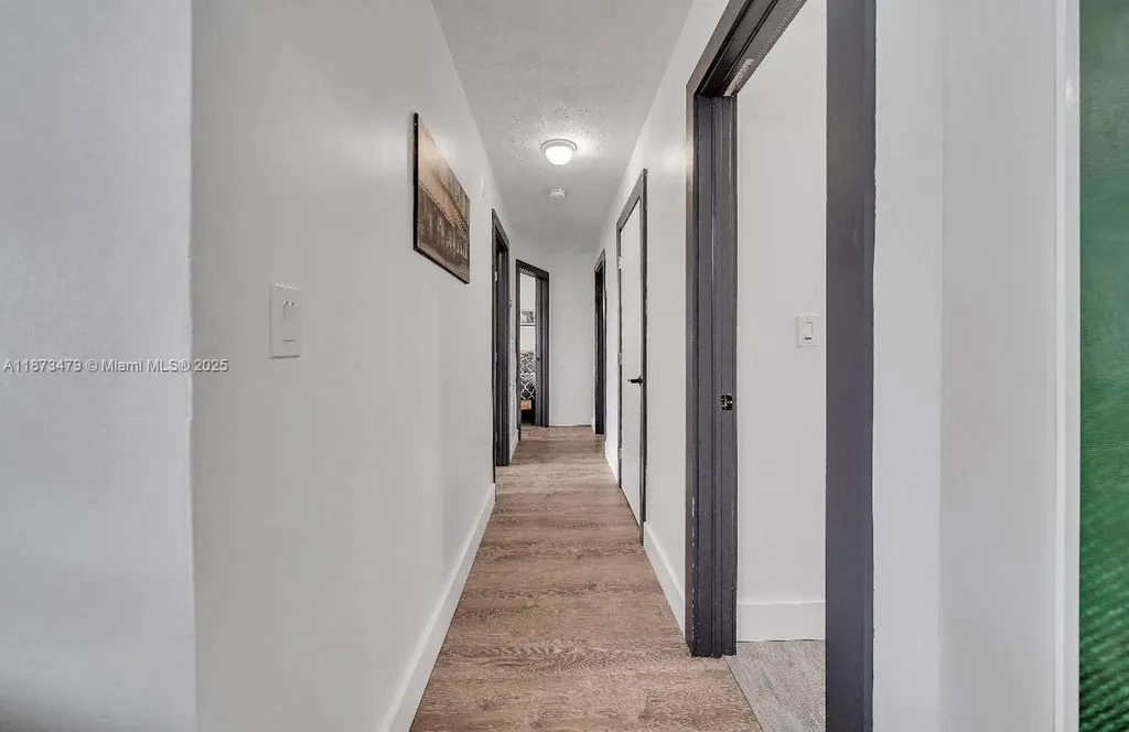 521 W Evanston Circle Fort Lauderdale FL 33312