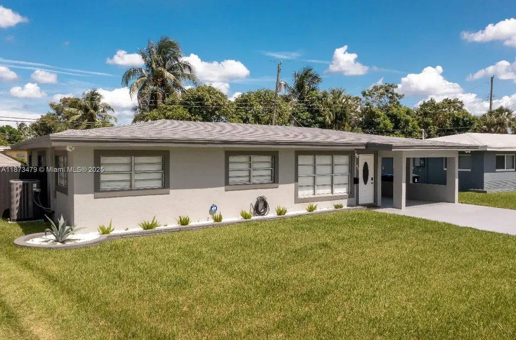 521 W Evanston Circle Fort Lauderdale FL 33312