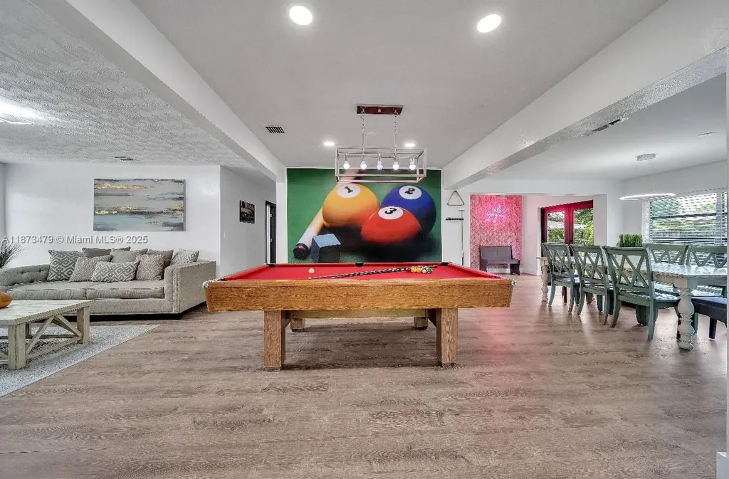 521 W Evanston Circle Fort Lauderdale FL 33312