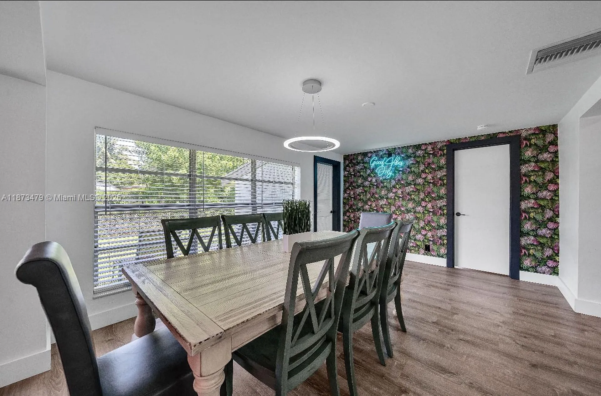 521 W Evanston Circle Fort Lauderdale FL 33312