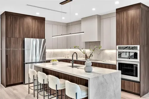 1387 SW 22nd Terrace Miami FL 33145