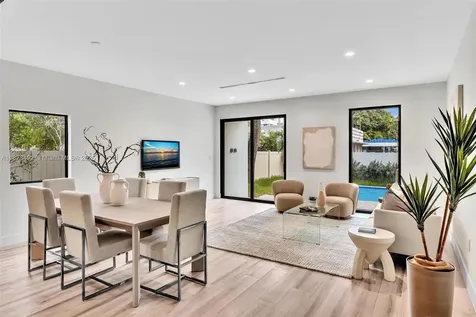 1387 SW 22nd Terrace Miami FL 33145