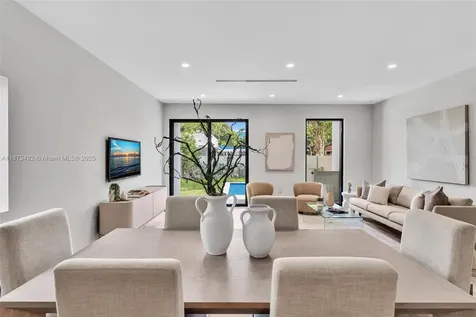 1387 SW 22nd Terrace Miami FL 33145