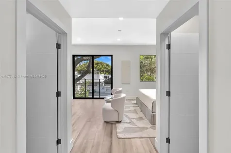 1387 SW 22nd Terrace Miami FL 33145