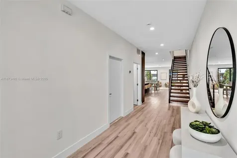 1387 SW 22nd Terrace Miami FL 33145