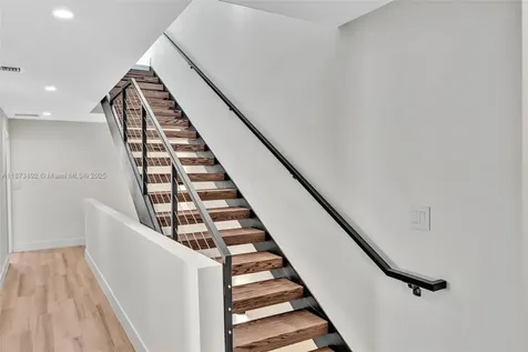 1387 SW 22nd Terrace Miami FL 33145