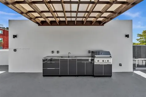 1387 SW 22nd Terrace Miami FL 33145