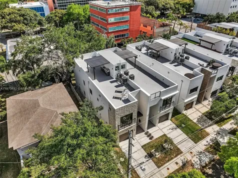 1387 SW 22nd Terrace Miami FL 33145