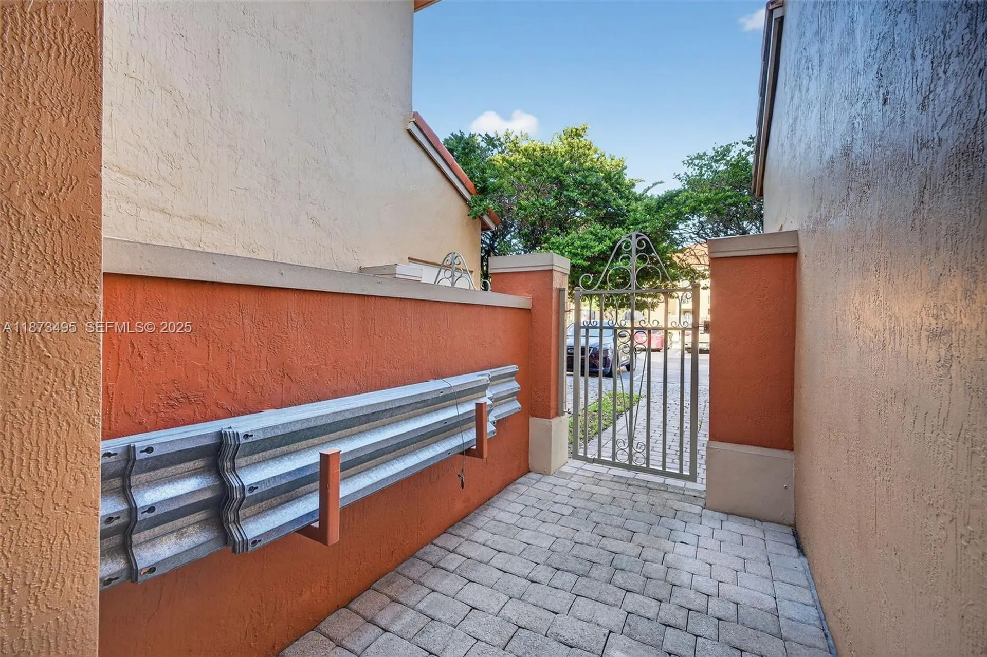 2225 Clipper Place Fort Lauderdale FL 33312