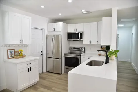 1613 NW 12th Street Fort Lauderdale FL 33311