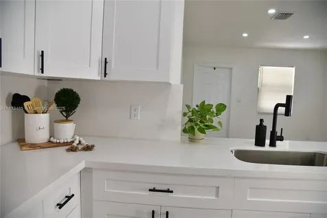 1613 NW 12th Street Fort Lauderdale FL 33311