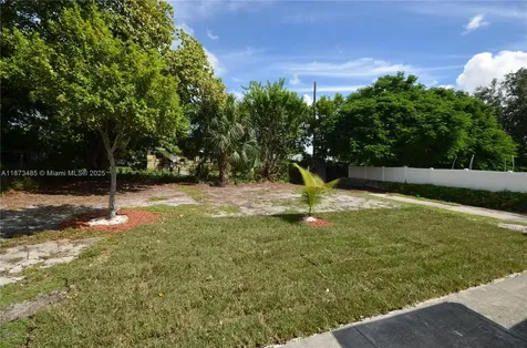 1613 NW 12th Street Fort Lauderdale FL 33311