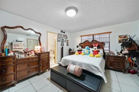 2500 SW 11th Street Miami FL 33135