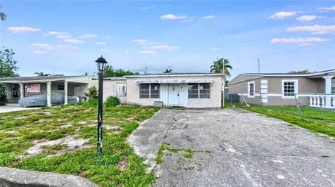 410 NW 52 Street Oakland Park FL 33309