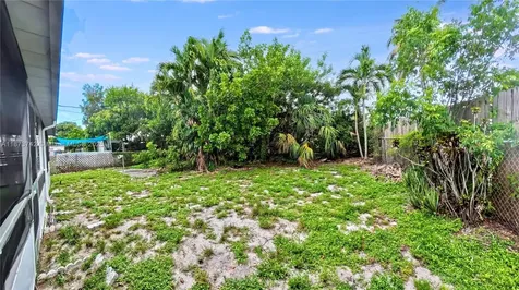 410 NW 52 Street Oakland Park FL 33309