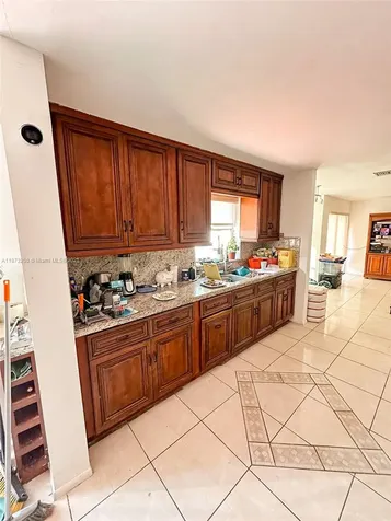 9731 SW 13th Street Pembroke Pines FL 33025