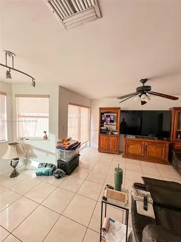9731 SW 13th Street Pembroke Pines FL 33025