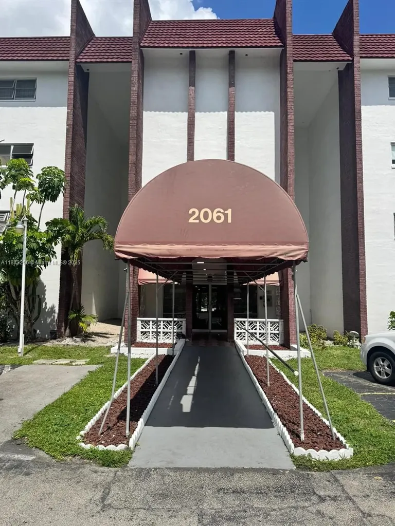 2061 NW 47th Terrace Lauderhill FL 33313
