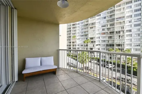 1420 Brickell Bay Drive Miami FL 33131