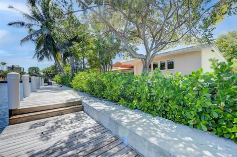 5240 NE 29th Avenue Fort Lauderdale FL 33308