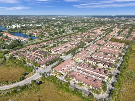 1404 SW 147th Avenue Pembroke Pines FL 33027