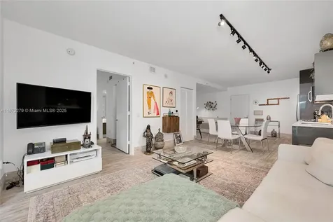31 SE 6th Street Miami FL 33131